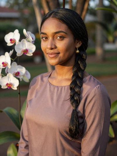 Devika, 27, Indo-Trinidadian single from Chaguanas in mauve blouse with gold earrings - verified dating profile
